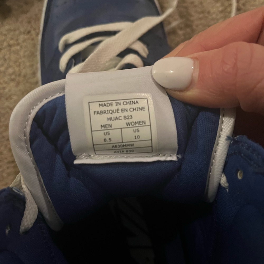 Avia 830 High-Top Sneakers in Blue and White- Worn once! - Picture 5 of 5